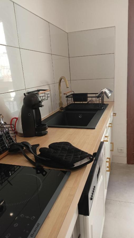 Charmante Maison De Ville Avec Parking Prive 님 외부 사진